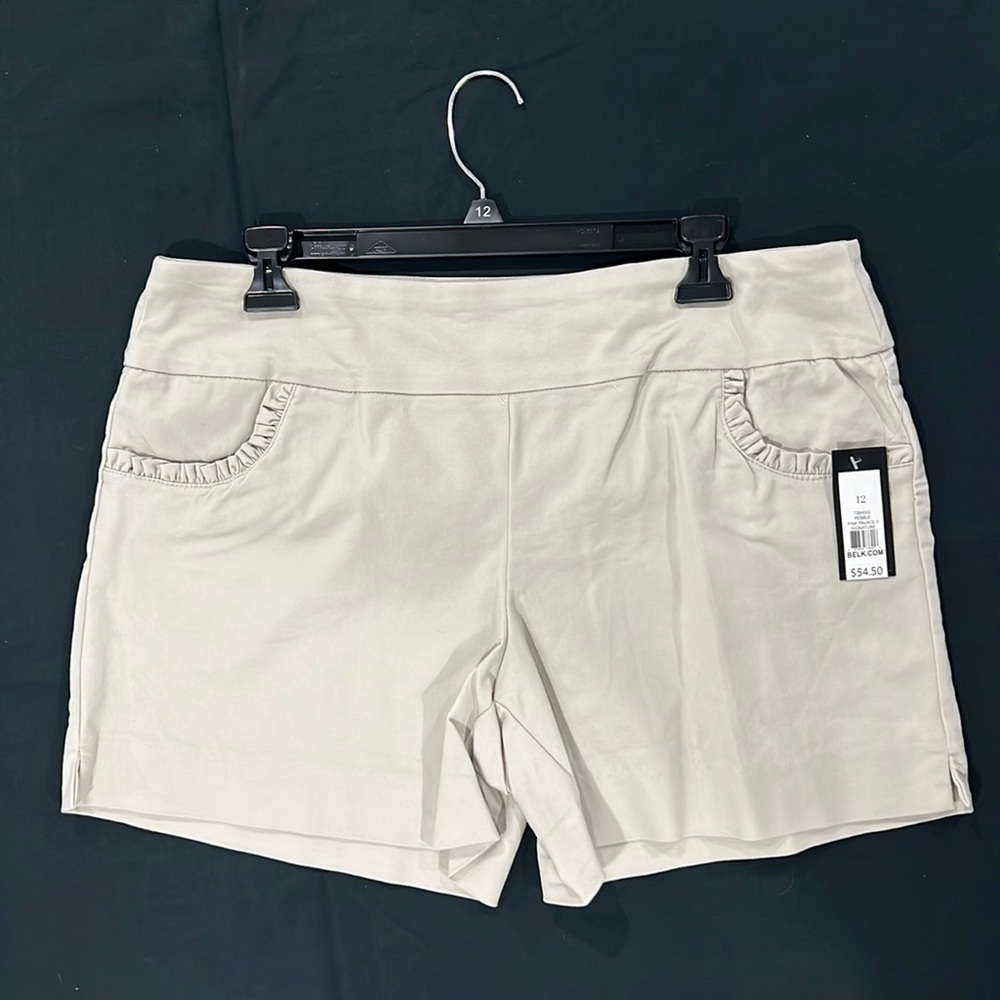 Crown and ivy shorts